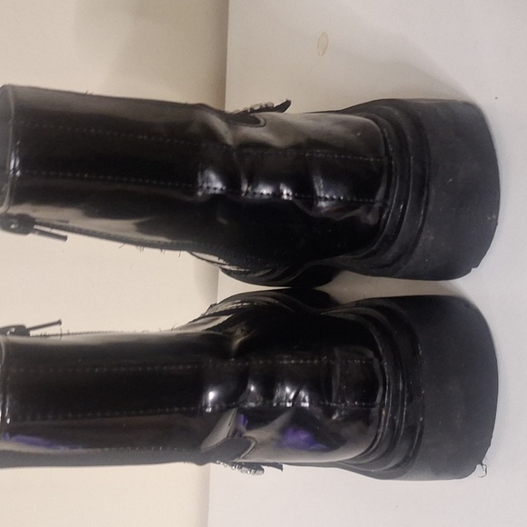 Zara Chunky Lug Sole Rhinestone Heart Buckle Chelsea Boots SZ 6 - Picture 9 of 13